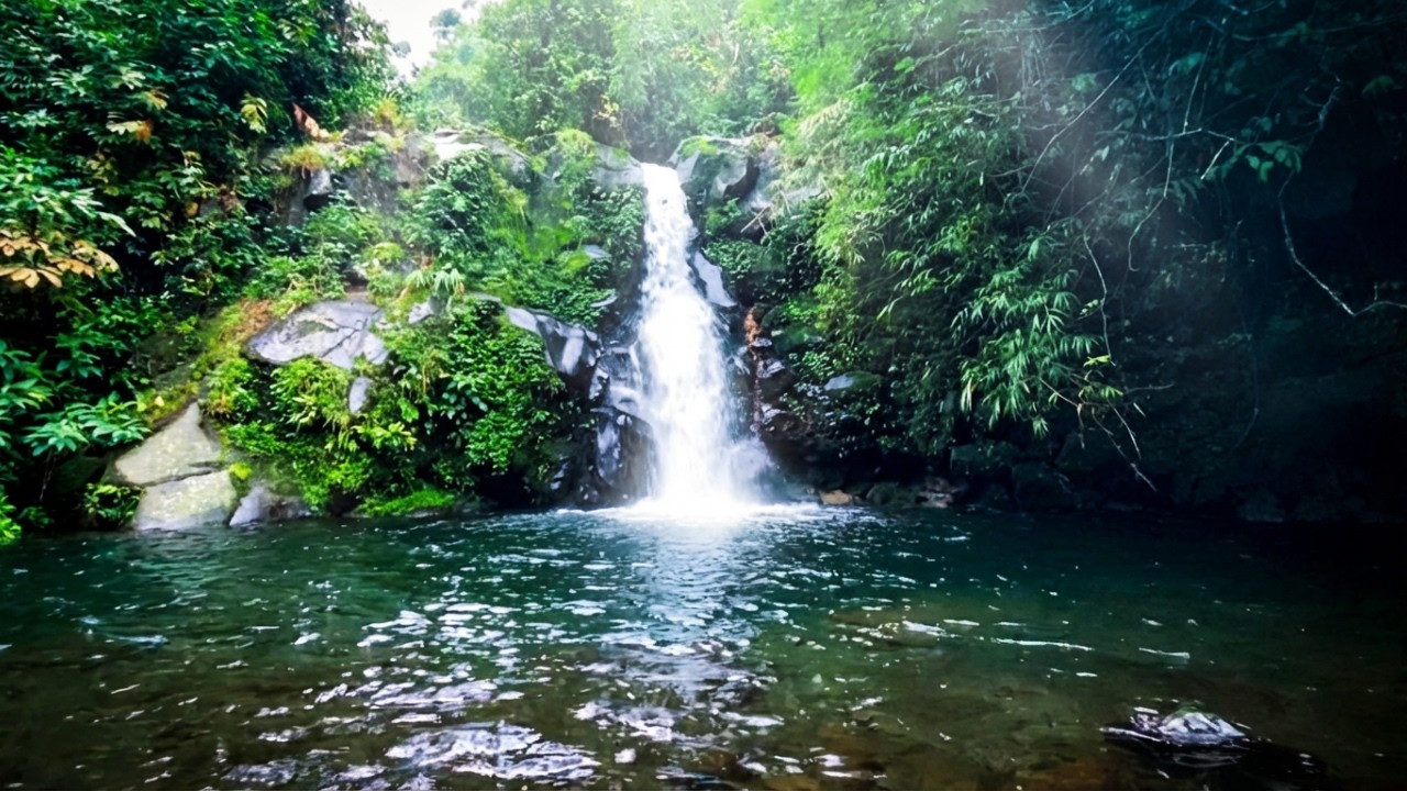 Slow & Gentle Sleep Music near Night Waterfall for Inner Calm 🤍🌌💦