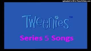 She'll Be Coming Around The Mountain (Up The Mountain)