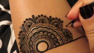 Simple Henna Design