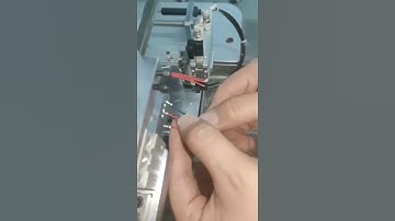 HH-210B Shrinkable Tube Cut, Insert and Heat Machine is processing 3 terminal crimped wires