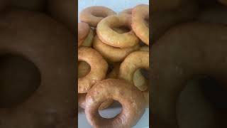 Donutlarimiz Kizardi Şi̇mdi̇ Süsleyeli̇m 🍩🍩 👍