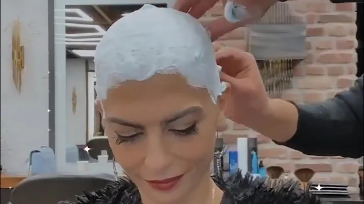 Melissa Shaves it off