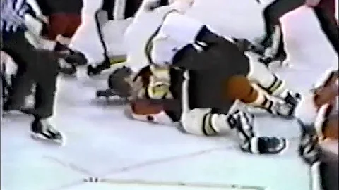 Bill Clement vs Bobby Orr Jan 27, 1972