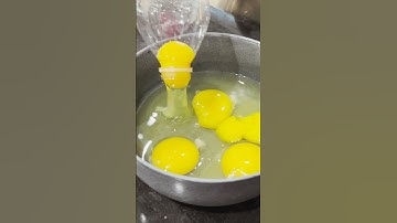 The Ultimate Hack To Separate Egg Yolks And Egg Whites #eggs #eggwhites #hacks
