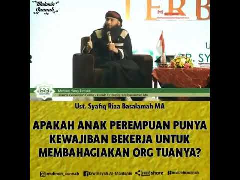 Apakah anak perempuan punya kewajiban bekerja untuk membahagiakan orang tuanya?