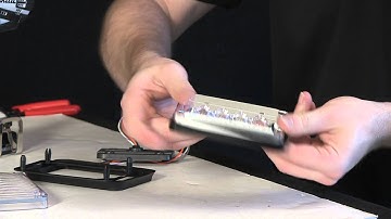Chris disassembles a Whelen 400 Series Linear Super-LED Lighthead