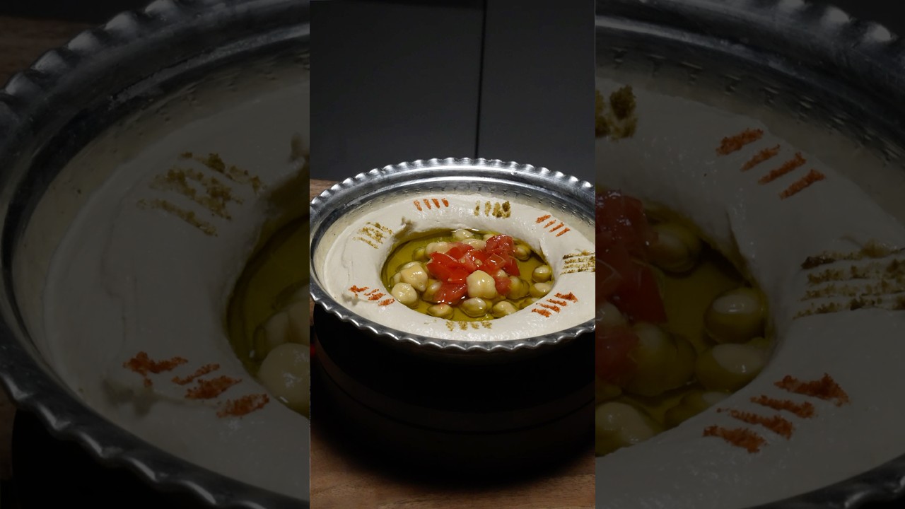 حمص بطحينه كريمي (Creamy Hummus with Tahini)