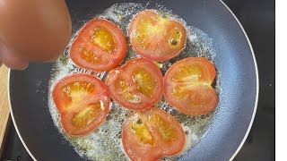 1 Tomato with 3 eggs! Quick breakfast in 5 minutes. Super easy and delicious omelet recipe