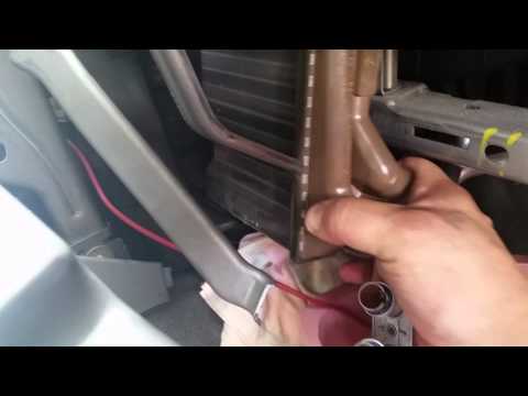 2005 Jeep Grand Cherokee heater core hack - YouTube