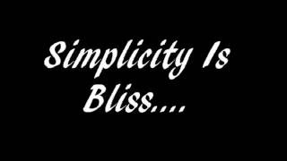 Simplicity Is Bliss Episdode 2:  Let's Read A Creepypasta!