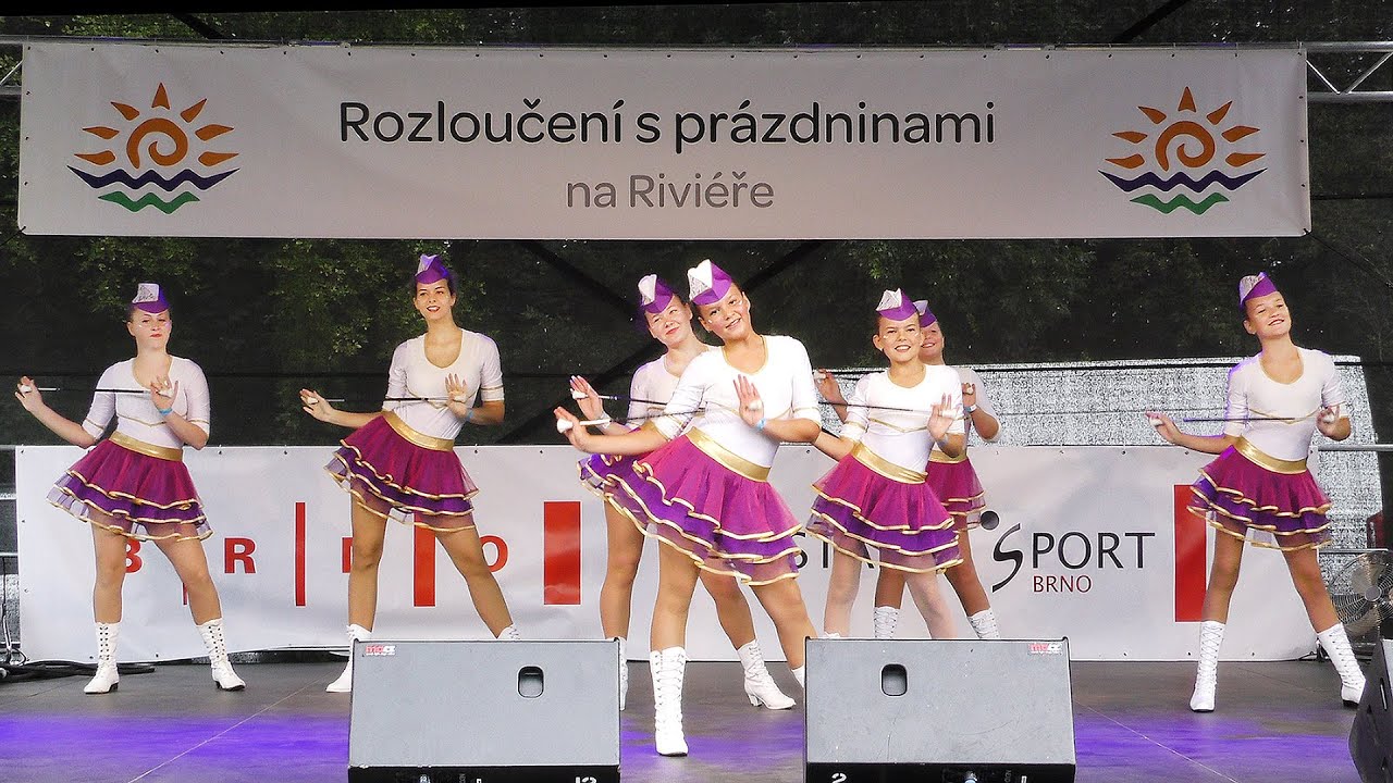 Mažoretky Mini Lassies - baton (4K)