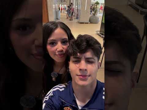 منال فجرتها ونزلت هذني الصور بحسابهة سافاش  منال 