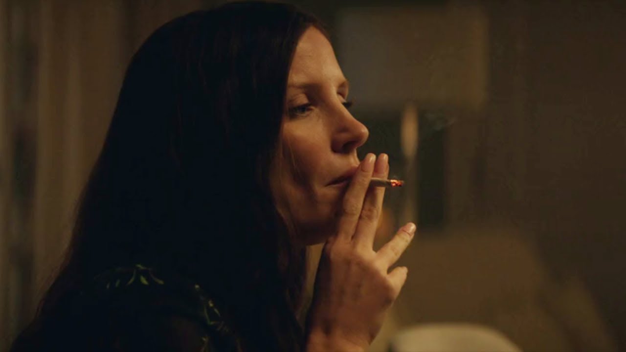 Jessica Chastain Smoking Compilation.