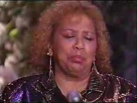 Crazy He Calls Me ...... Etta Jones acordes