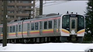 貫通扉にウサギ雪が付着。E129系A1+B11編成　信越本線上り普通434M