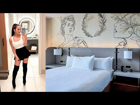 My Wife's New Orleans Room Tour
