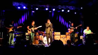 Vince Gill and Paul Franklin with Brent Mason play Together Again at the Little Walter Tube Amps End chords