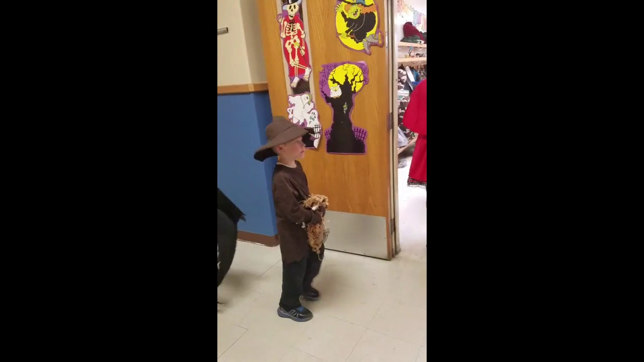 Halloween at school 2016 - YouTube