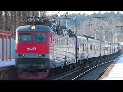 Электровоз ЧС7-018 с