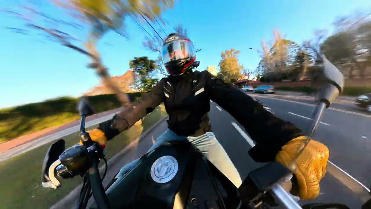 De Capital a San Isidro en Moto | QJ SRT 800 SX + Ninja 300
