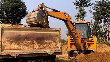 A JCB Machine Is Loading Soil In A Remote Village (Bull Dozer Video)