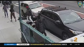 Man Robbed In Brooklyn Police Search For 2 Suspects