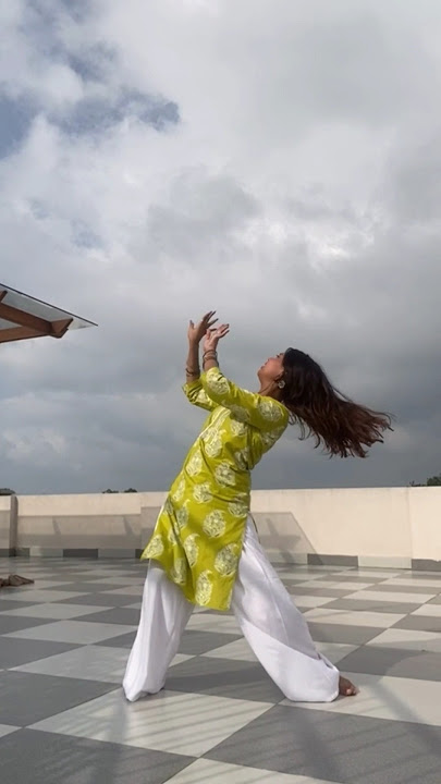 Tu Mastani 🪷✨ #deewanimastani #dance #trending #ytshorts #dancecover #semiclassical #viralshorts