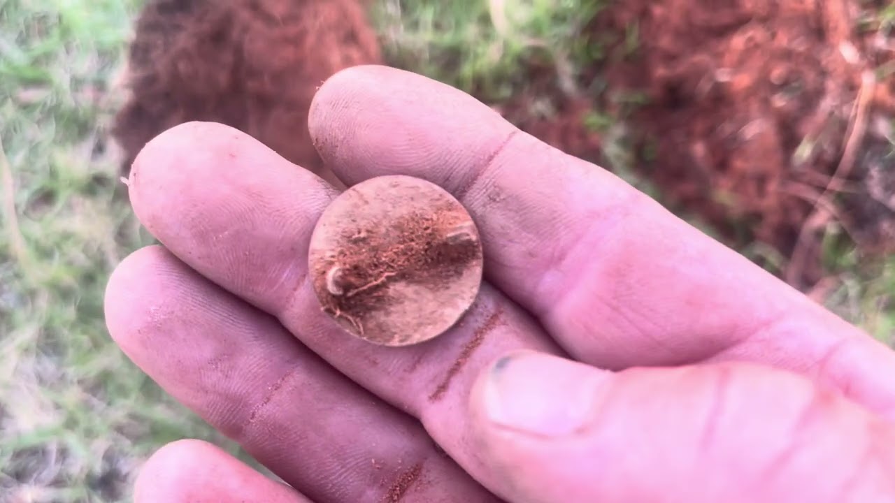Manticore and the slouch hat sweet heart 