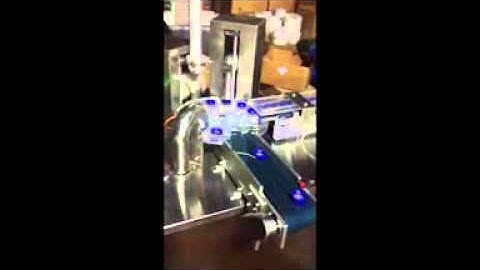 Cap folding and lining machine