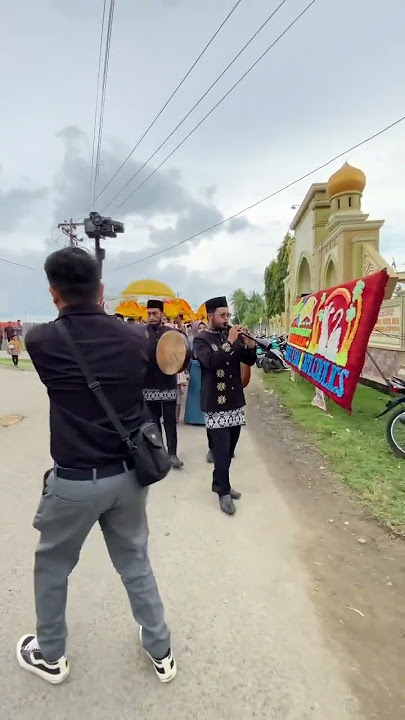 Iringan pengantin aceh||serune kalee rapa’i