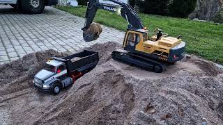 TAMIYA RC TRUCK AND EXCAVATOR AT WORK | RC CONSTRUCTION