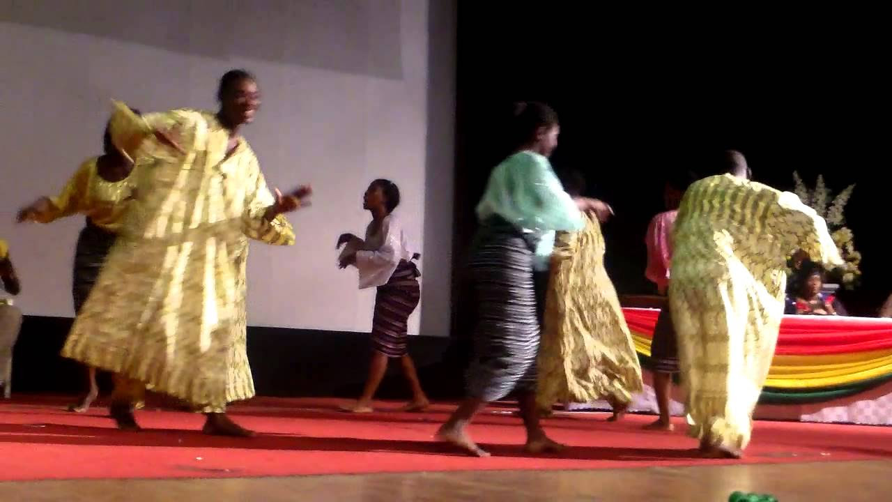 The Gahu Dance at the Ghana National Theatre
