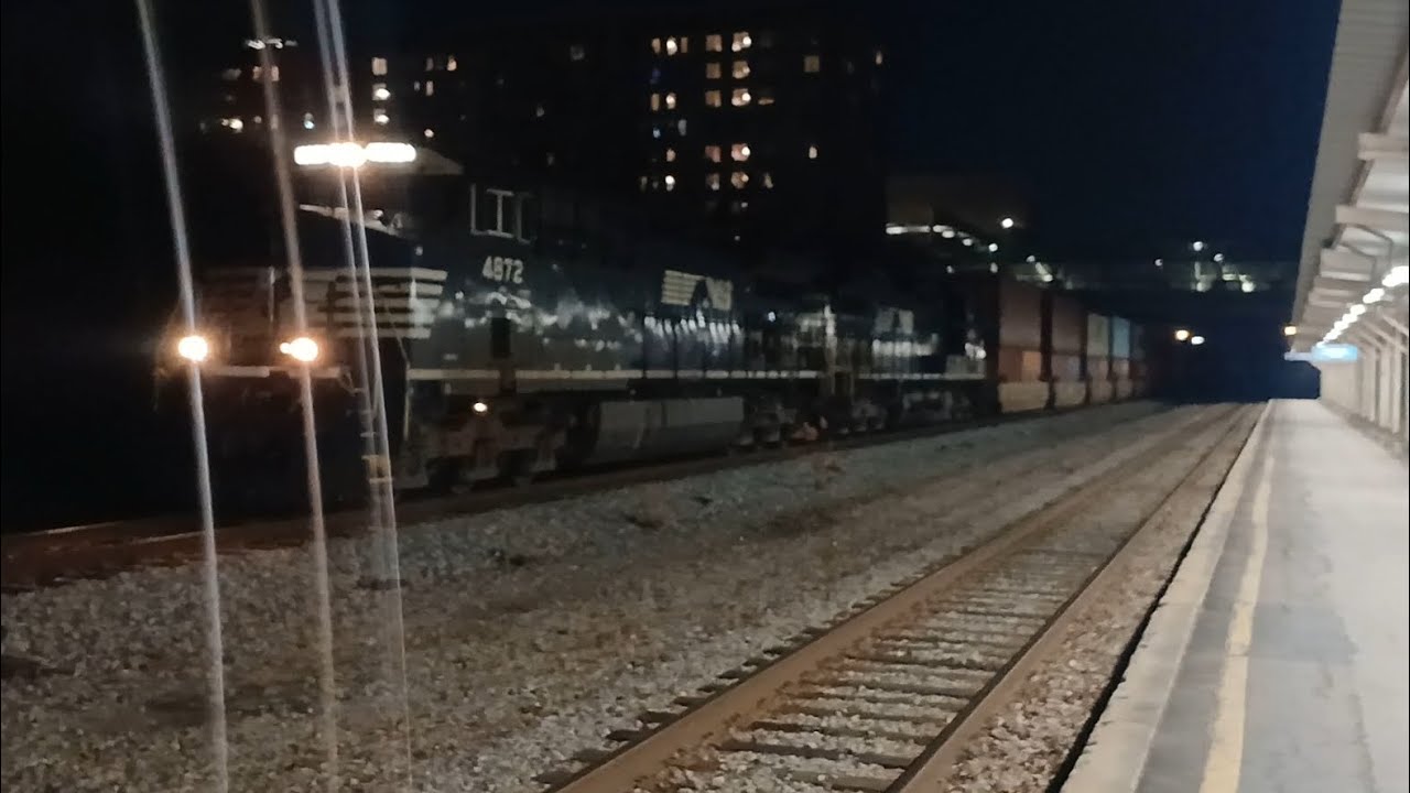 NS 297 by Columbia SC Amtrak station on the NS R Line 