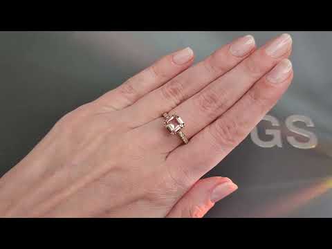 Ring with pink tourmaline 2.00 ct and diamonds in 18K rose gold Video  № 2