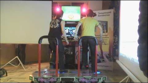 DDR - PARANOiA survivor (RDC 2009, Gilion vs Shinji)