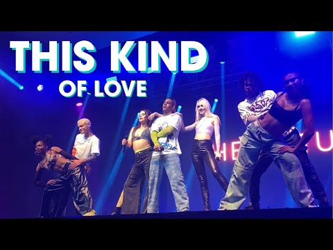 The Future X - This Kind Of Love (Live Performance Wave Tour Flag Tour HD)