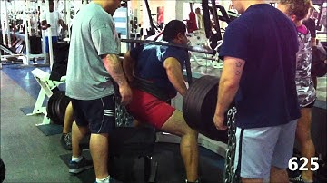 Ricardo Morales 650+160 lbs Chain Cambered Bar Box Squat