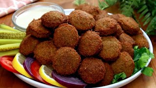 فلافل خفيفة ومقرمشة مثل المحترفين مع صوص الطحينة الشهير! Crunchy Falafel Recipe with Tahini Sauce