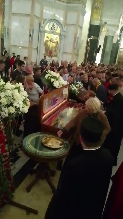 Мошти Светог Јустина Ћелијског у Храму Светог Саве у Београду! - YouTube