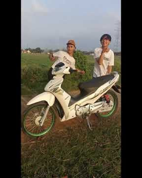 Cinematic WAVE 125 i