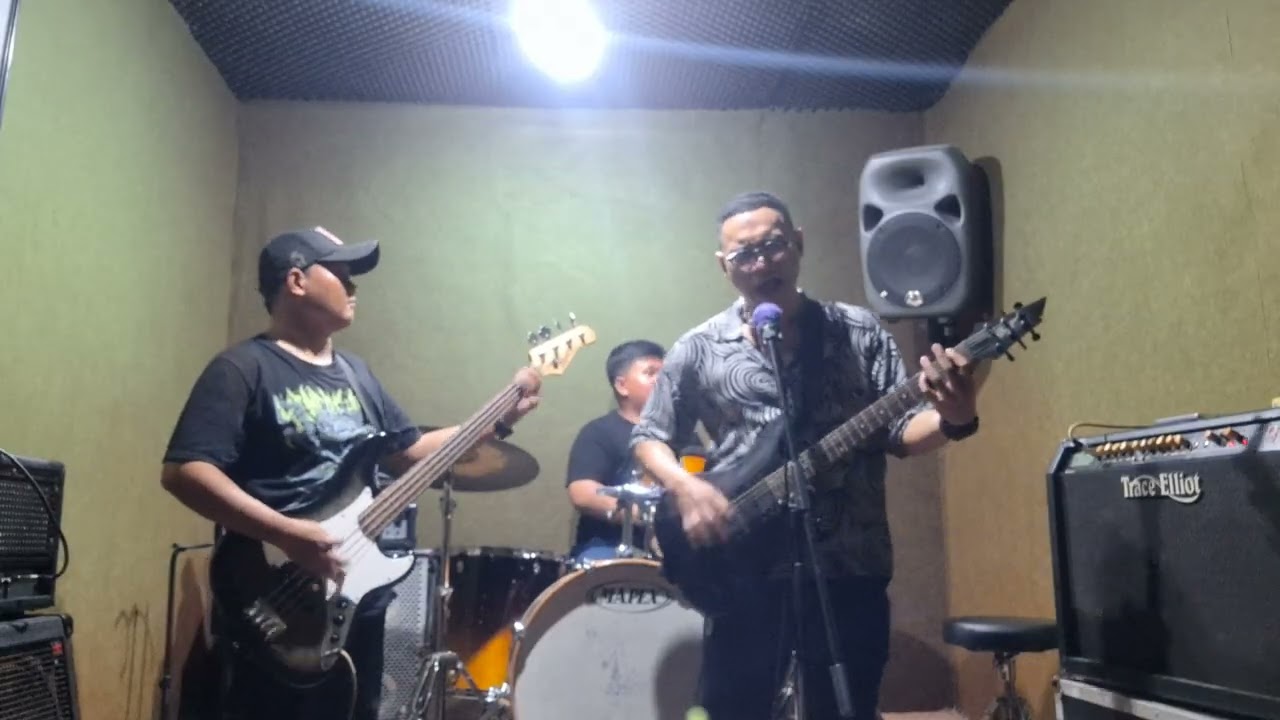 FOX LIVE - STUCK AT HOME