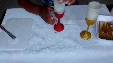 Como decorar taças de acrílico com glitter?