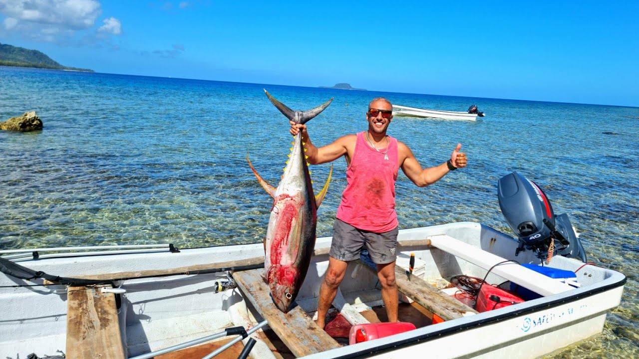 Yellowfin Tuna Fishing in Vanuatu (Port Vila) on spinning gear (PE 46
