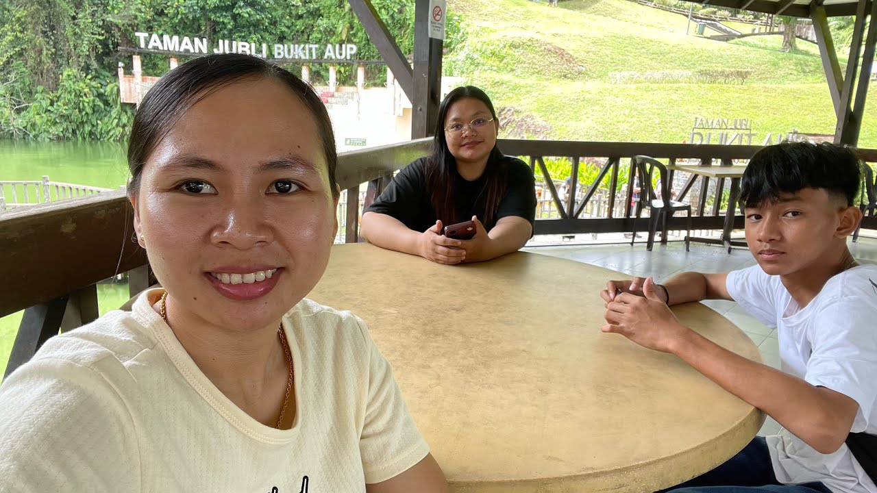 Bawa Bestie & Anak Buah Makan Kampua Sibujaya//Beli Lauk & Kuih Muih Tamu Sibujaya