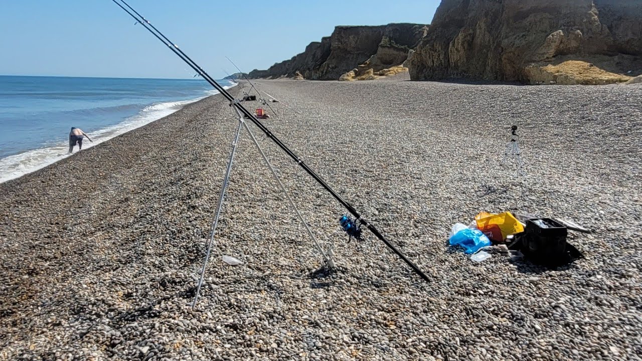 norfolk-sea-fishing-weybourne-beach-big-bass-youtube