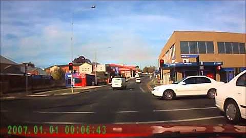 dash cam: woman drives up one way street