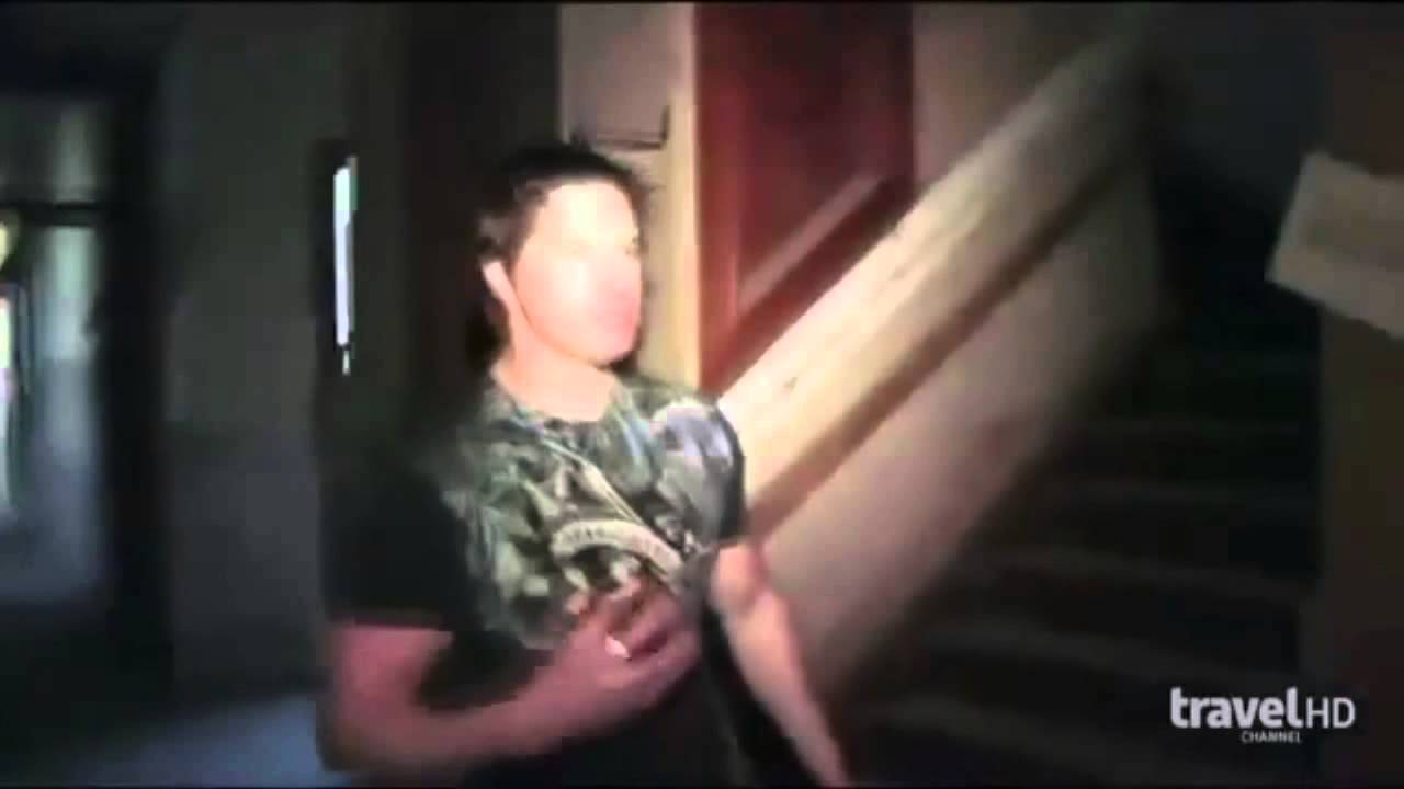 Youtube Poop: Ghost Molesters visit a Hallway