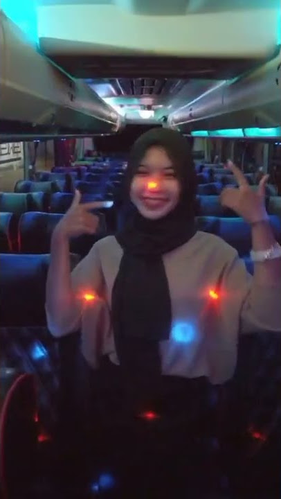 STORY WA BUS 44 TRANS  ASTON MARTIN FULL STROBO