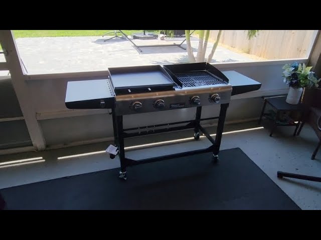 Royal Gourmet GD401C 4-Burner Portable Propane Flat Top GAS Grill and Griddle Combo, Black