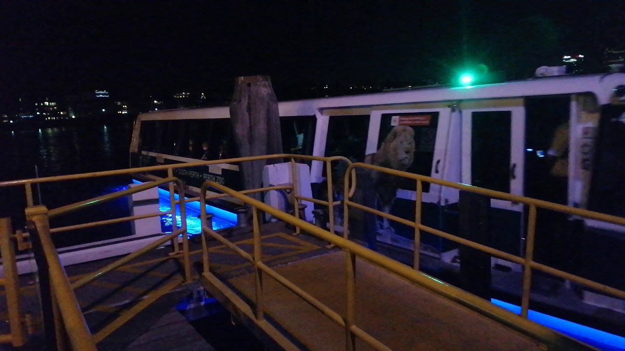 M.V. Shelley Taylor-Smith departing Mends Street Jetty.